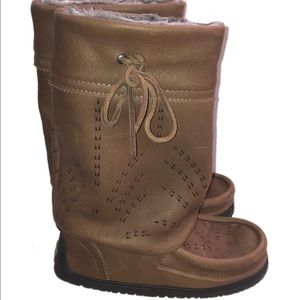 Manitobah Mukluks Brown Tall Gatherer Boots Size 6